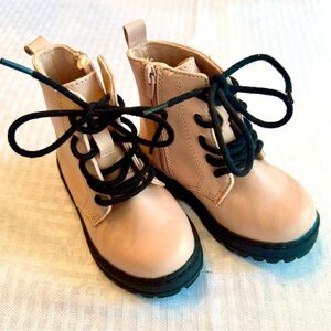 Zara Toddler Ankle Boots Size 5.5 Pink Faux Leather Chunky Lace-Up Boots